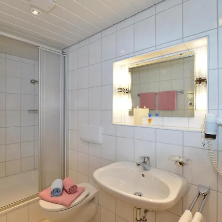 Gaestehaus Maxheim 2*